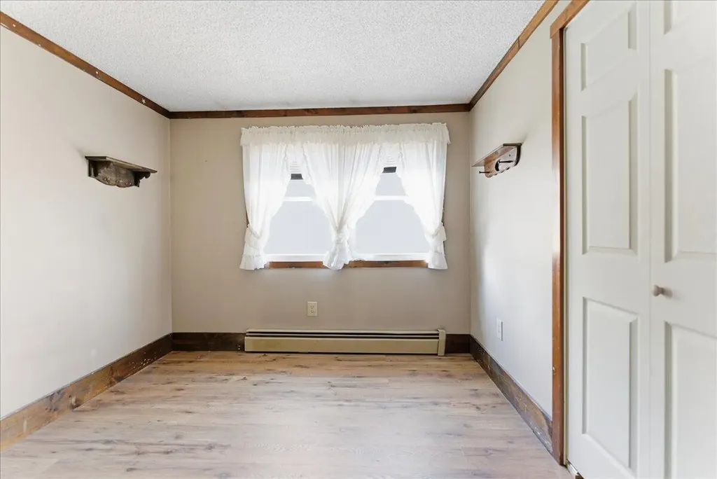 26 Carpenter Road Poland ME 04274