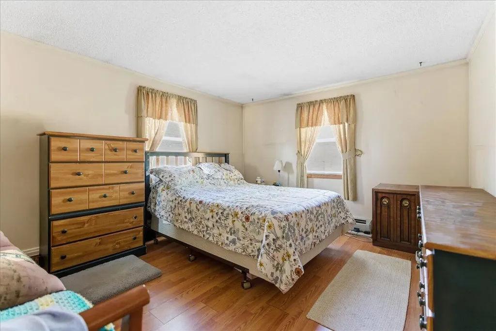 26 Carpenter Road Poland ME 04274