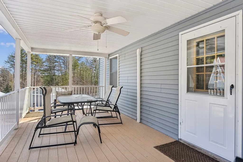 20 Pitt Road Windsor ME 04363