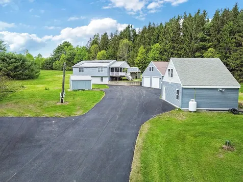 20 Pitt Road Windsor ME 04363