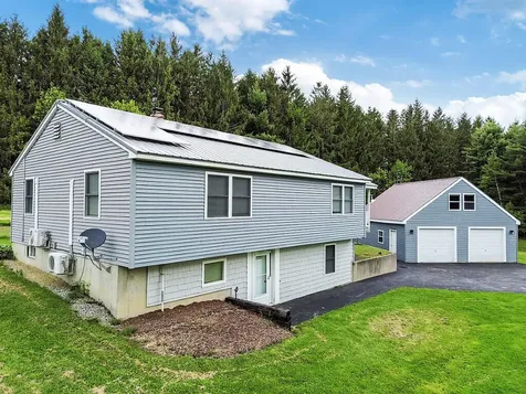 20 Pitt Road Windsor ME 04363