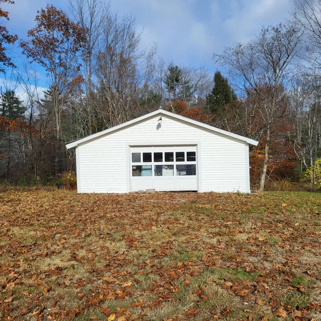 14 Norway Road Waterford ME 04088