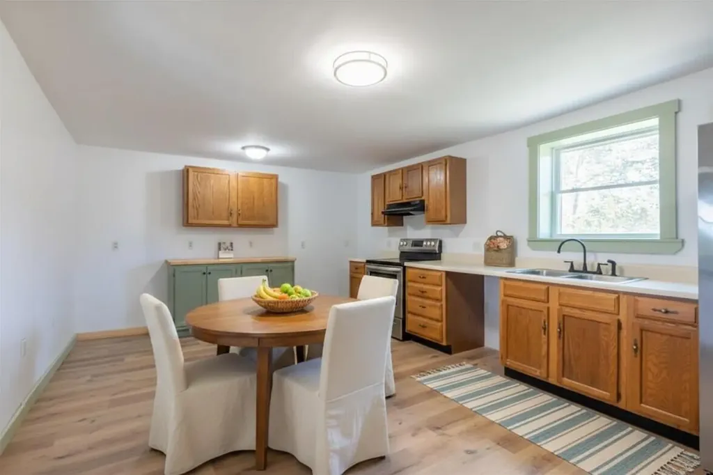 585 Waldoboro Road Washington ME 04574
