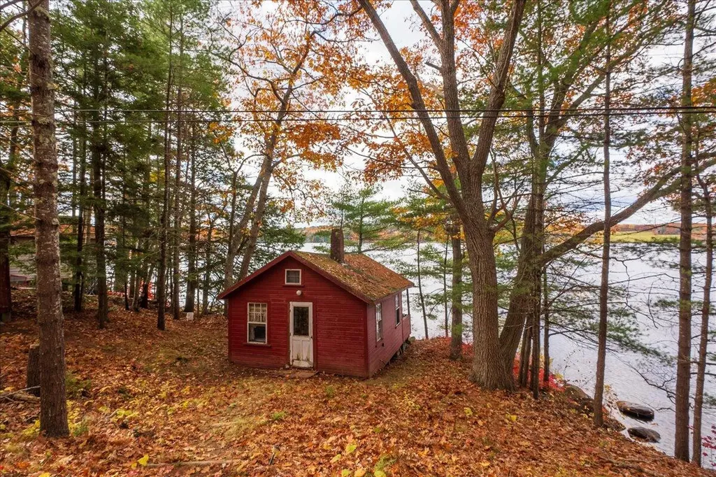 93 Station Lane Warren ME 04864