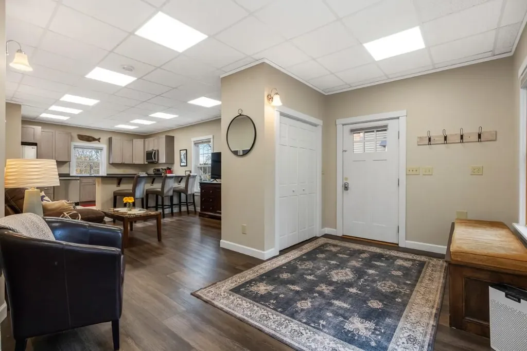 43 Oak Street Boothbay Harbor ME 04538