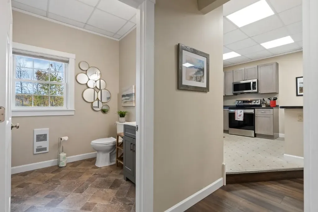 43 Oak Street Boothbay Harbor ME 04538