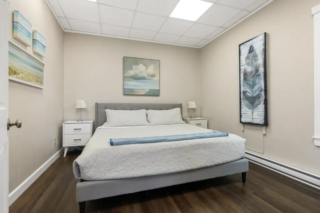 43 Oak Street Boothbay Harbor ME 04538