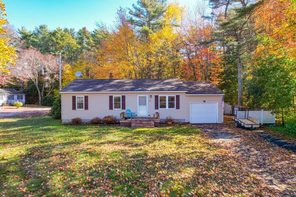 21 Barrows Drive Topsham ME 04086