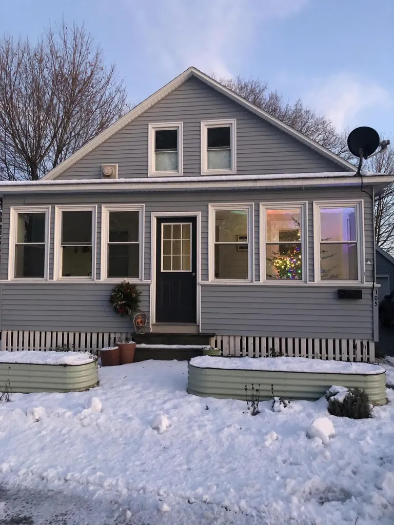 105 Winter Street Lewiston ME 04240
