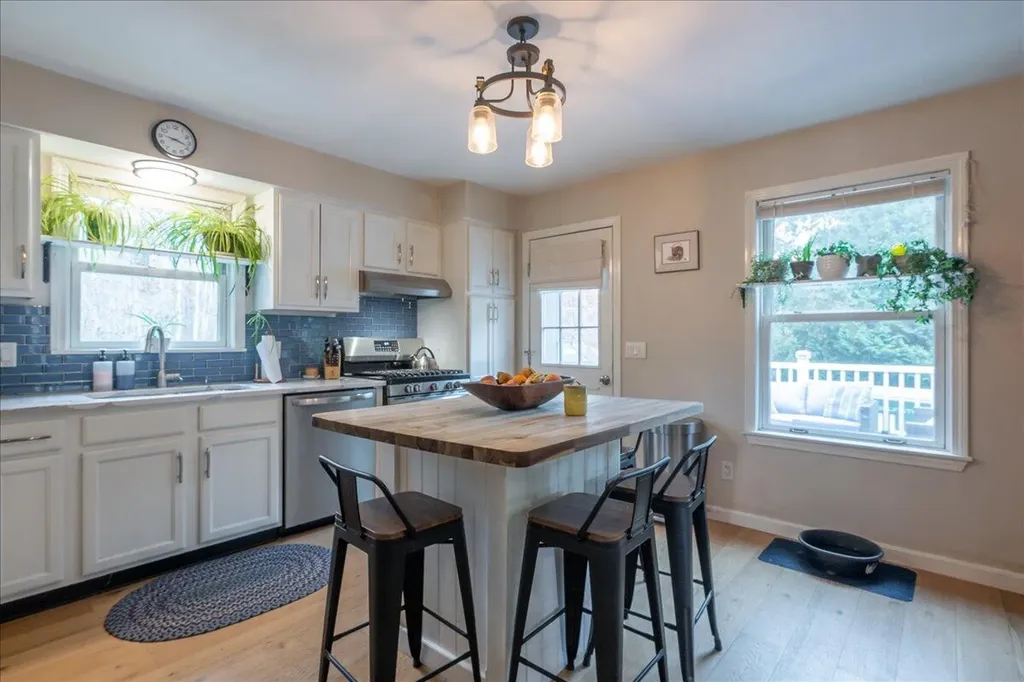 276 South Street Rockport ME 04856