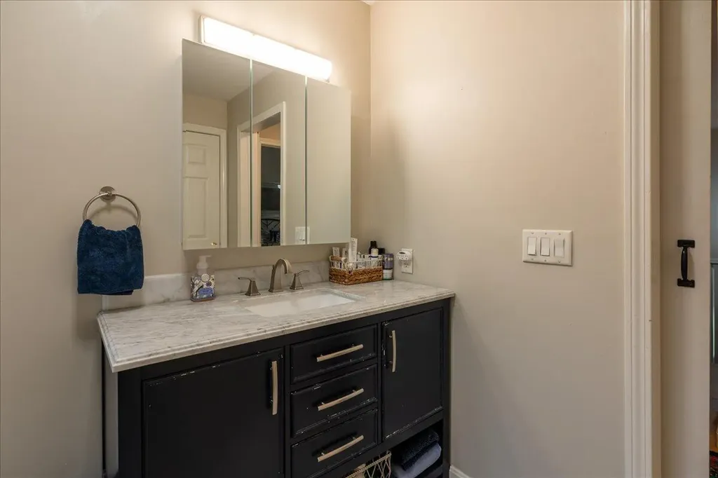 276 South Street Rockport ME 04856