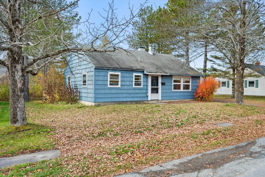 18 Blanchard Street Bangor ME 04401