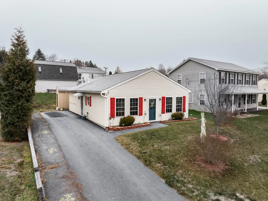 39 Whisper Drive Bangor ME 04401