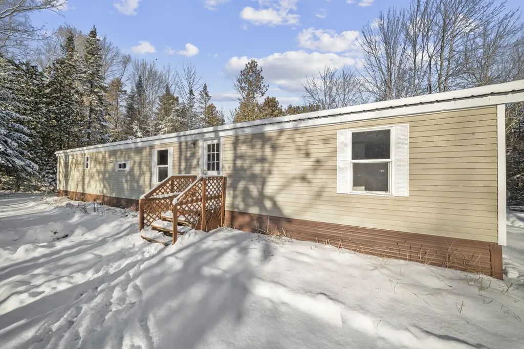 267 E Newport Road Stetson ME 04488