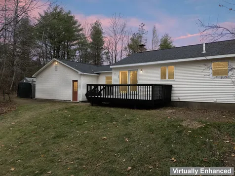 19 Spear Drive Bowdoinham ME 04008