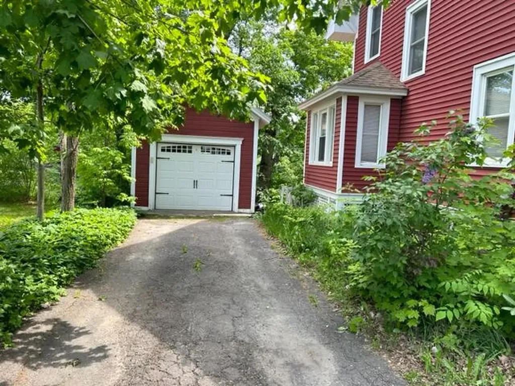 43 Lincoln Street Dover-foxcroft ME 04426