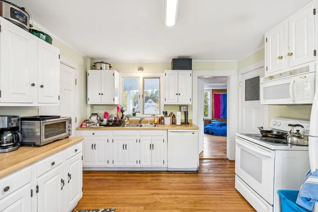 138 North Street Bath ME 04530