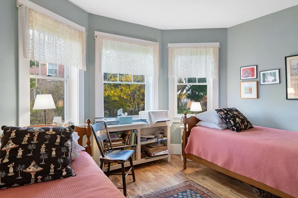 4 Leach Street Searsport ME 04974