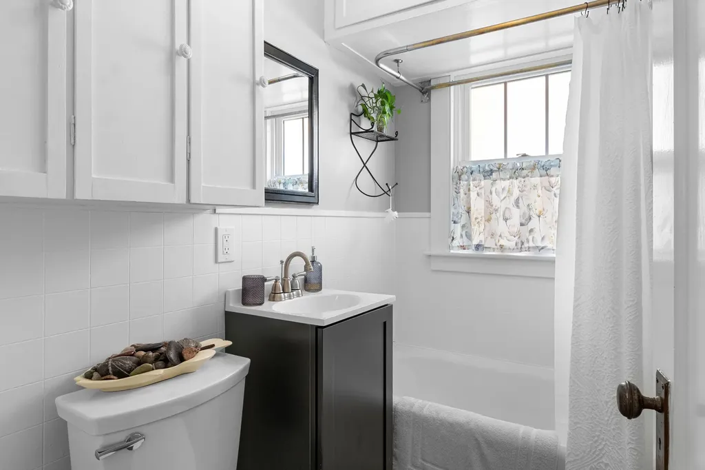 4 Leach Street Searsport ME 04974