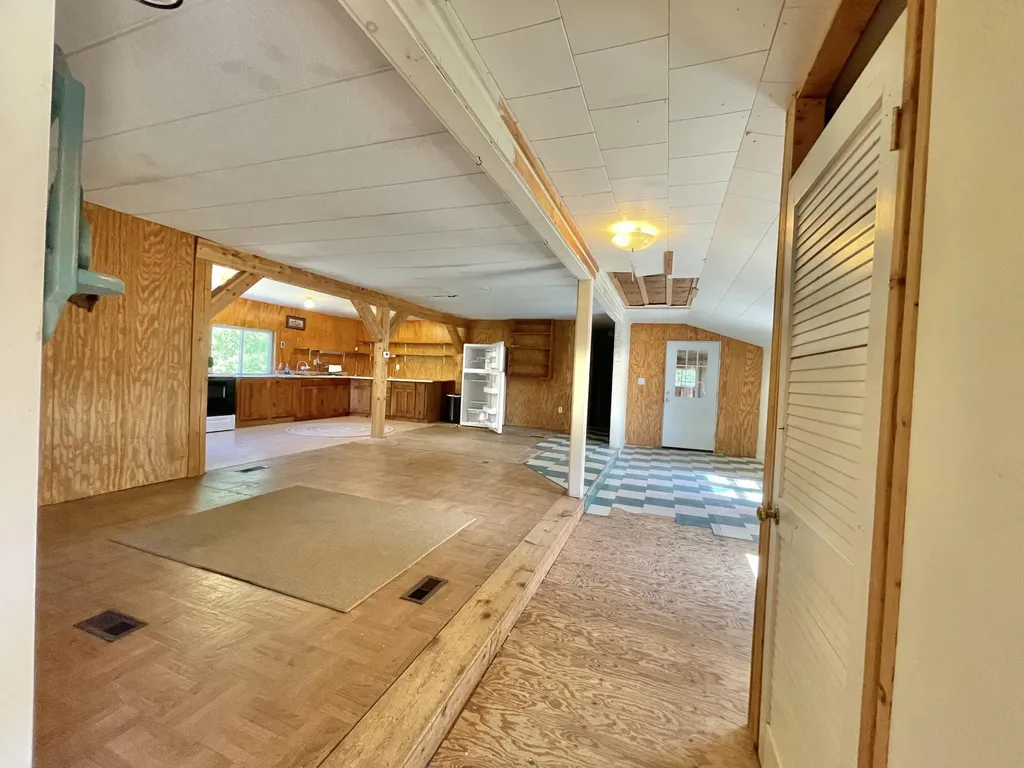 26 Jenkins Road Penobscot ME 04476