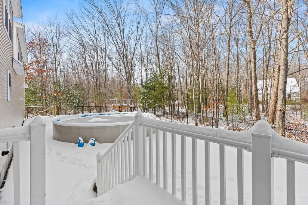 141 Thompson Road Kennebunk ME 04043