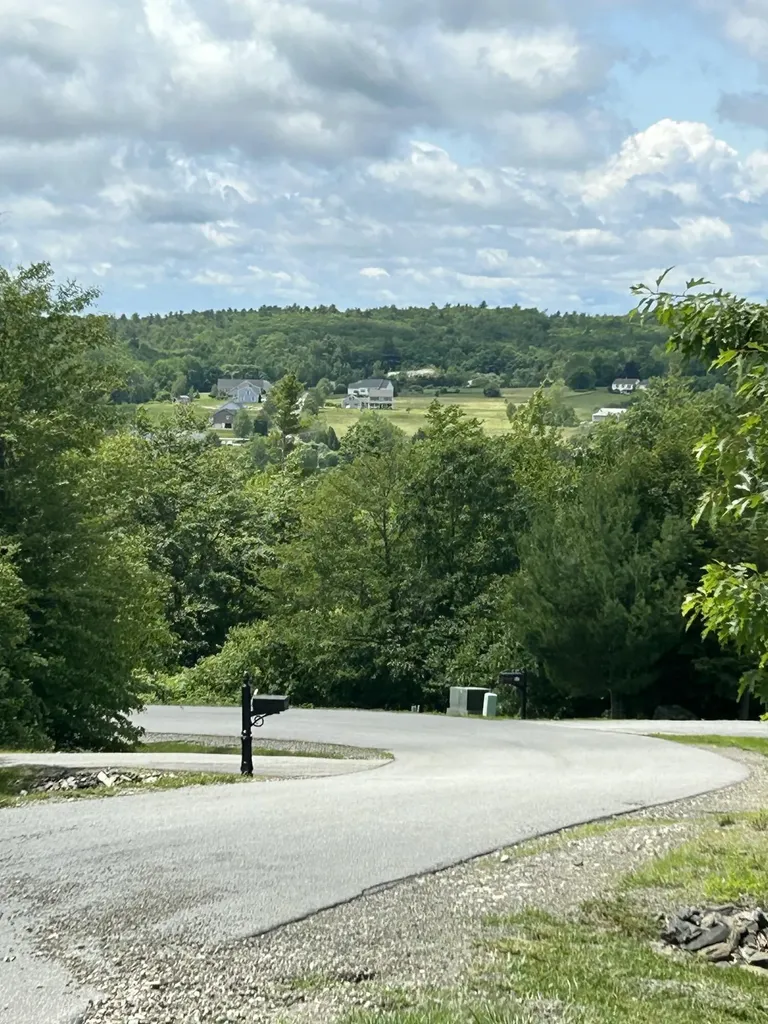 11 Overlook Drive Hallowell ME 04347