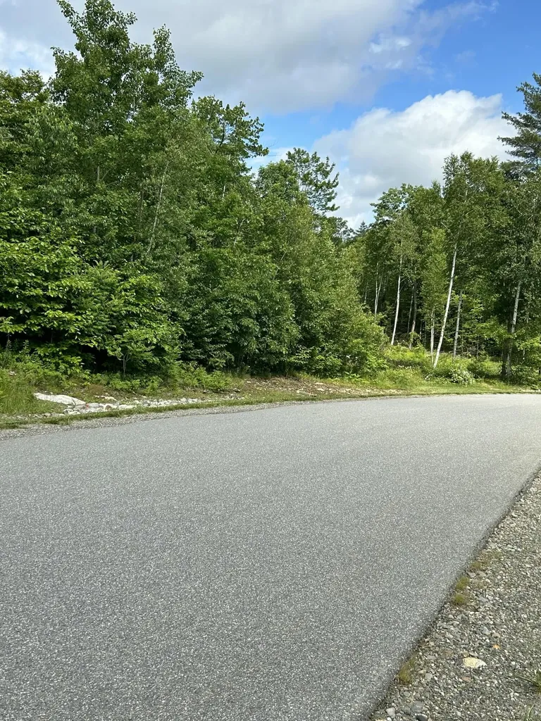 11 Overlook Drive Hallowell ME 04347