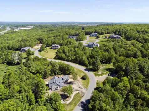 11 Overlook Drive Hallowell ME 04347