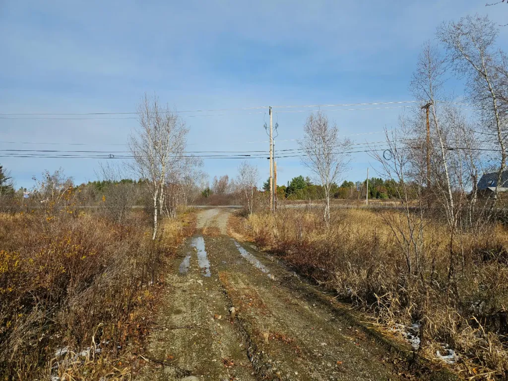 M5, L87-1 Main Street Palmyra ME 04965
