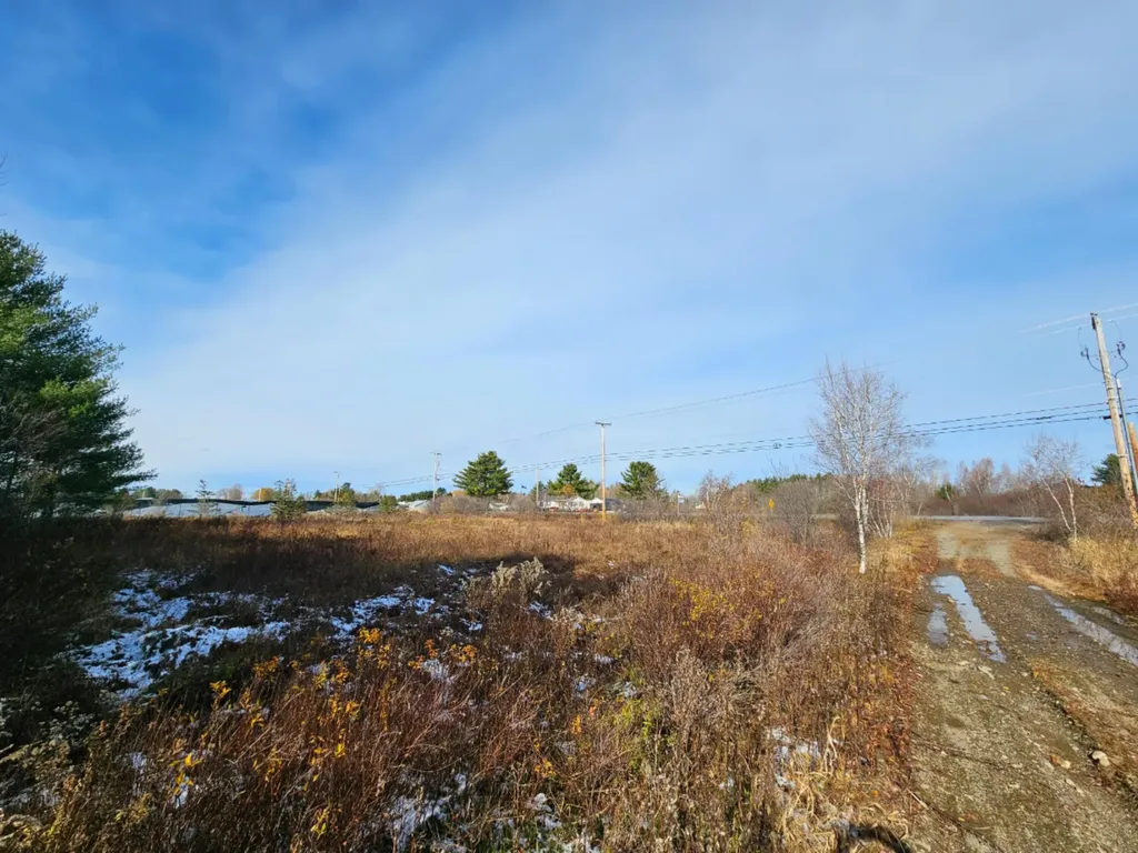 M5, L87-1 Main Street Palmyra ME 04965