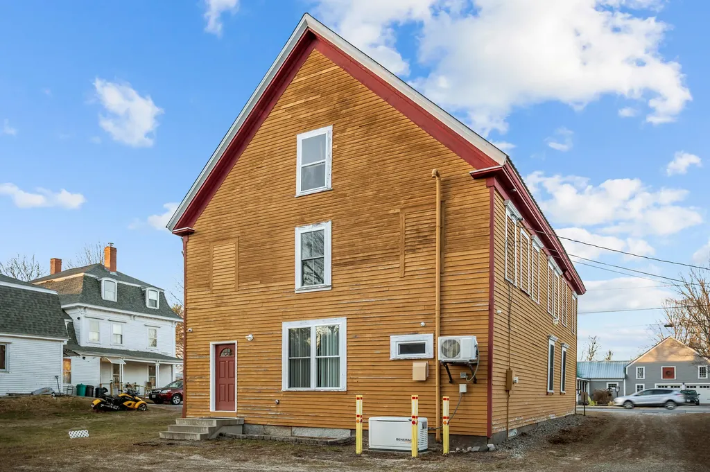 44 Maple Street Cornish ME 04020