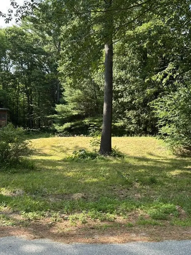 23 Easy Street Litchfield ME 04350