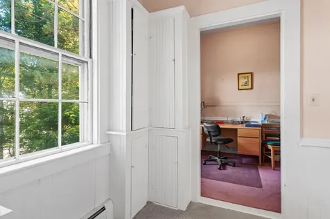 25 Oak Street Boothbay Harbor ME 04538