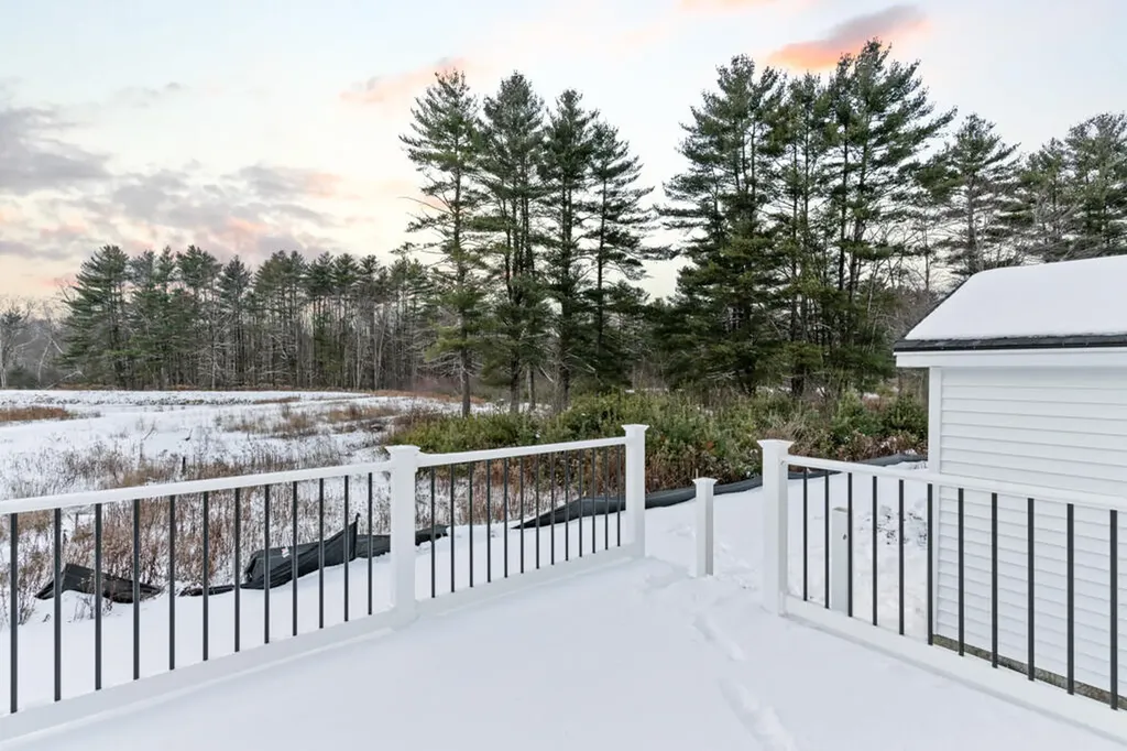 52 Hogan Circle Westbrook ME 04092