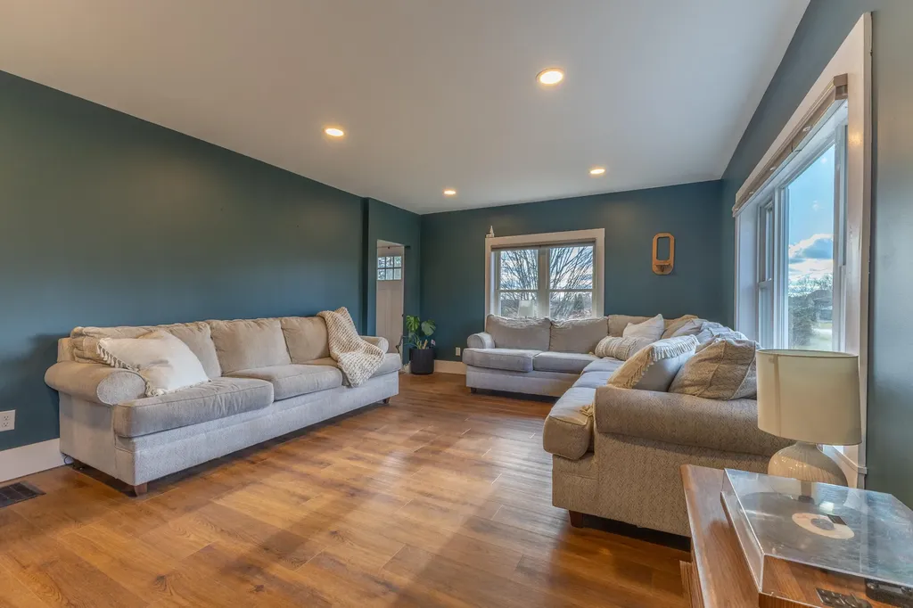 36 Ireland Avenue Corinna ME 04928