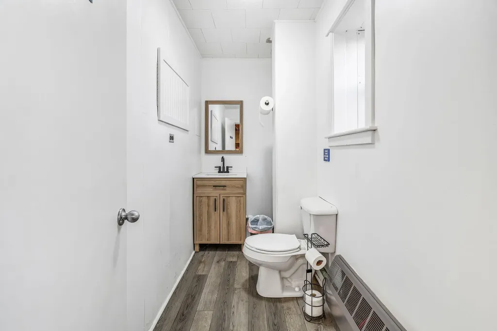 1567 Hammond Street Bangor ME 04401