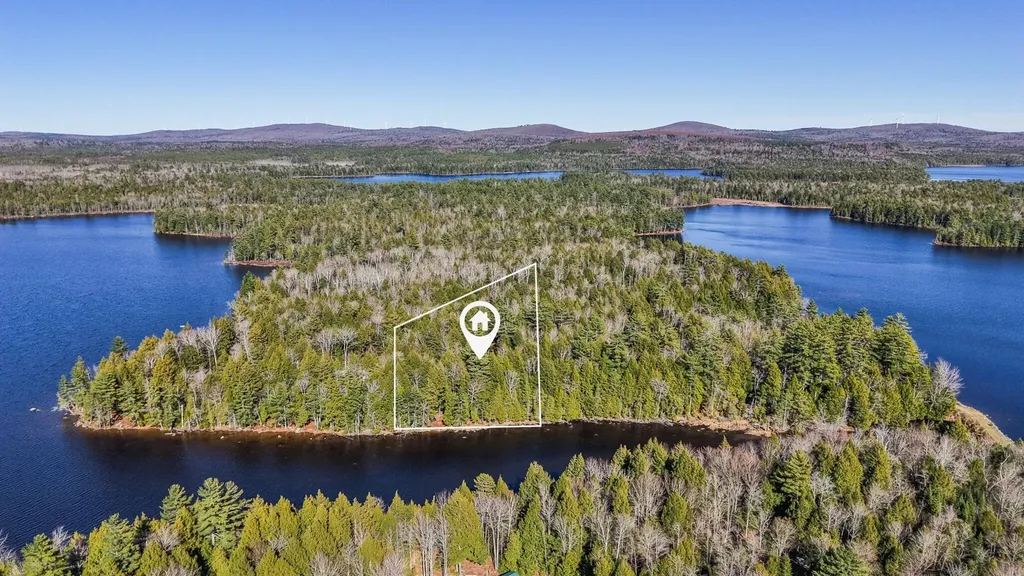 124 Dead Stream Road Lincoln ME 04457