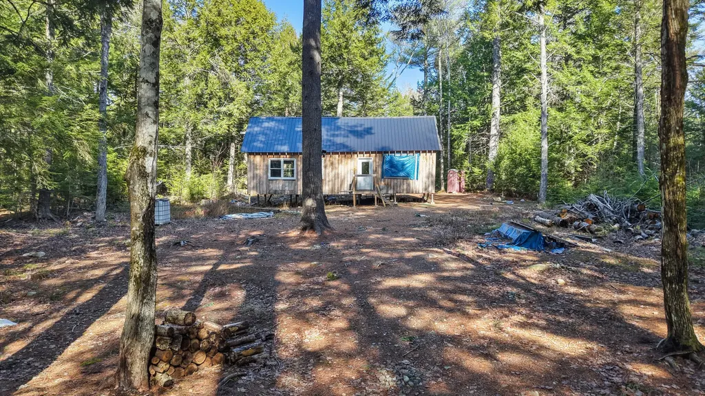 124 Dead Stream Road Lincoln ME 04457