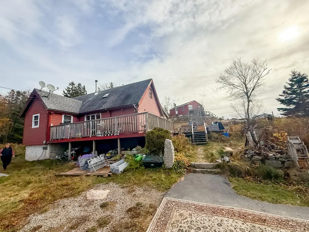 24 Old Harbor Road Vinalhaven ME 04863