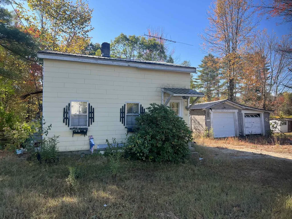 122 Ossipee Trail Porter ME 04068