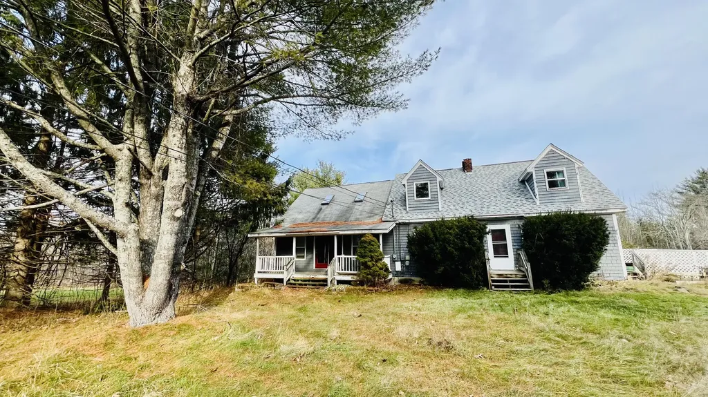1883 Essex Street Bangor ME 04401