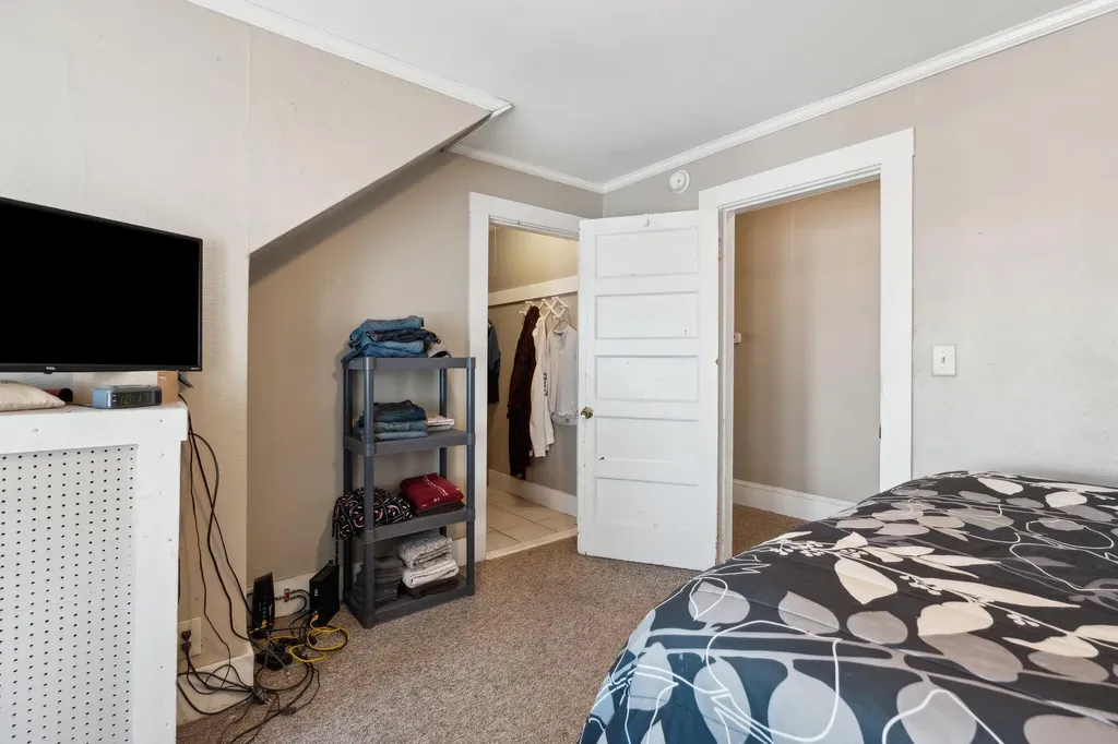 279 Pine Street Lewiston ME 04240