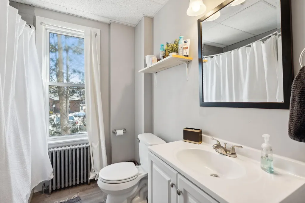 279 Pine Street Lewiston ME 04240