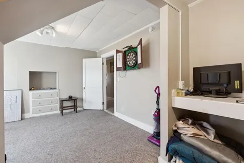279 Pine Street Lewiston ME 04240