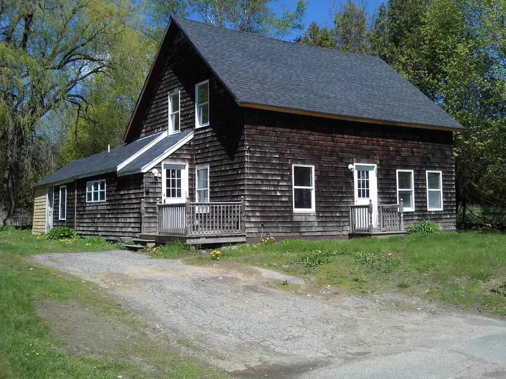 104 Beechwood Street Thomaston ME 04861