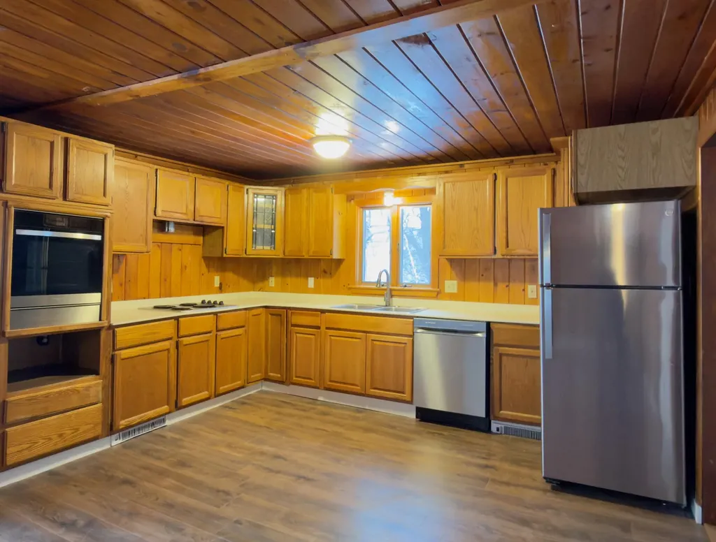 35 Chase Avenue Mexico ME 04257