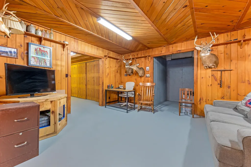 29 North Hill Road Buckfield ME 04220