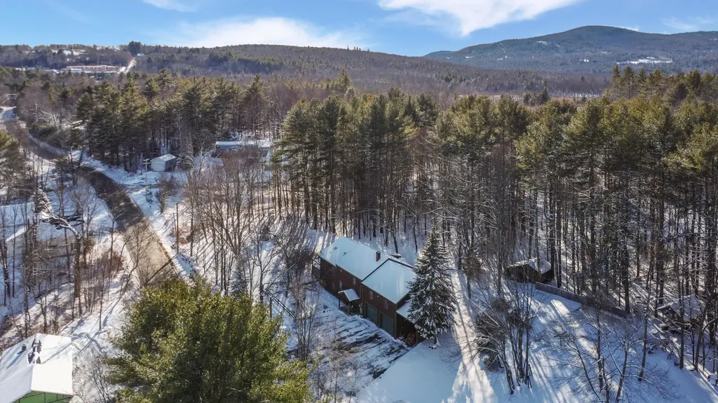 29 North Hill Road Buckfield ME 04220