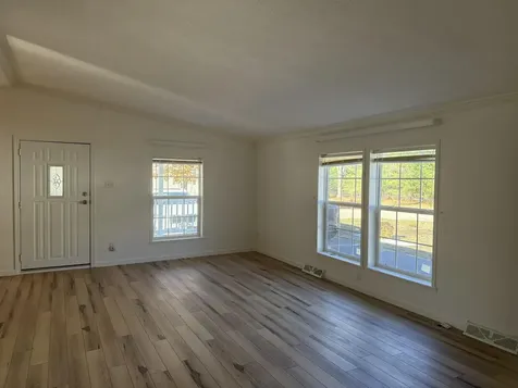 6 Commodore Drive Sanford ME 04073