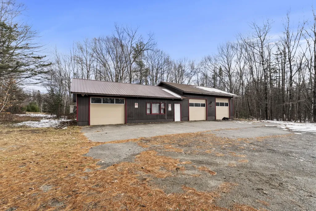 470 N Dexter Road Sangerville ME 04479